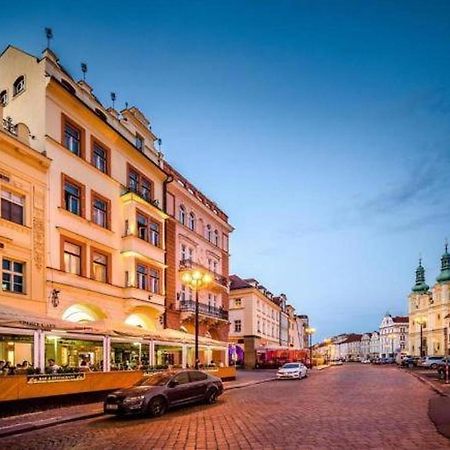 Unique Central Square Business Apt. Hradec Králové Zewnętrze zdjęcie