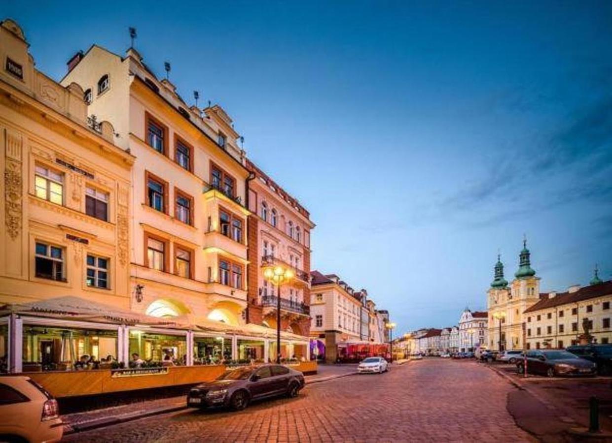 Unique Central Square Business Apt. Hradec Králové Zewnętrze zdjęcie